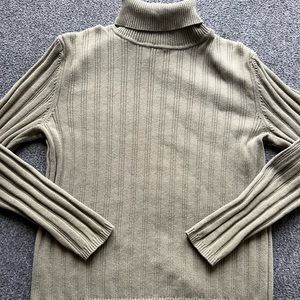Talbots Green Turtle Neck Size Petite M